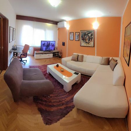 Shangri La Residence Ni Extérieur photo