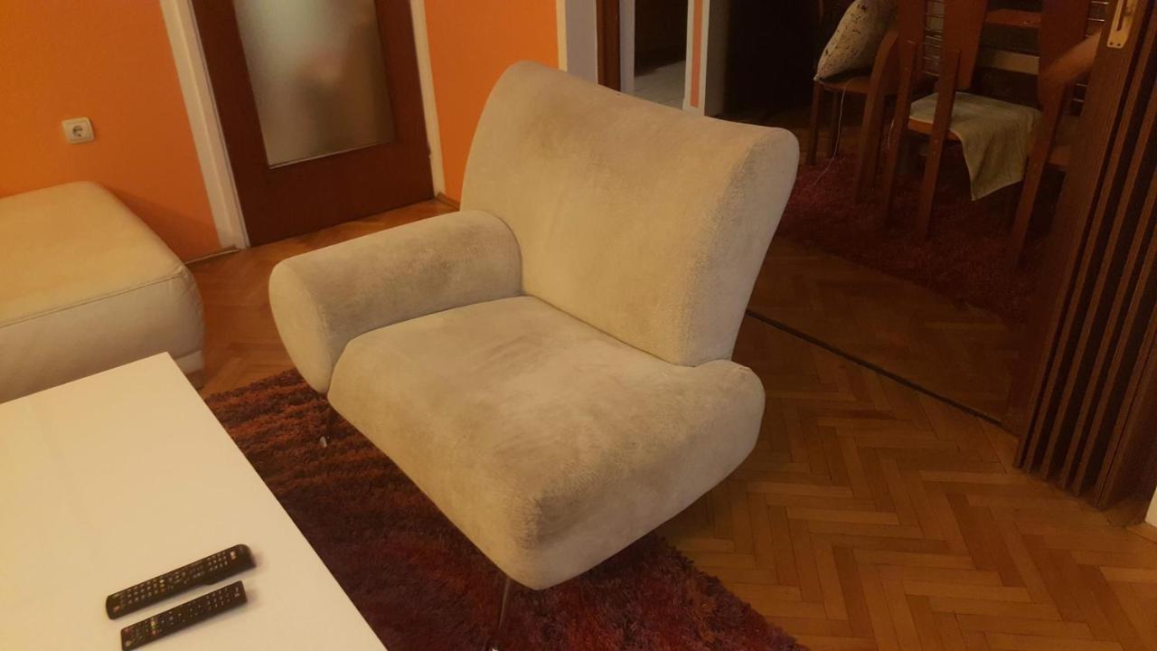 Shangri La Residence Ni Extérieur photo